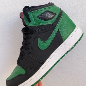 Jordan 1 high pine green GS